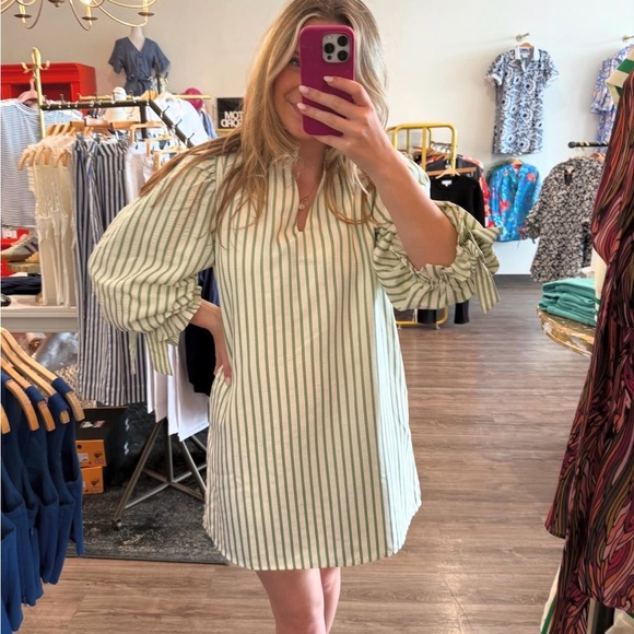 Entro Green Striped V-Neck Shift Dress - Picture 10 of 10